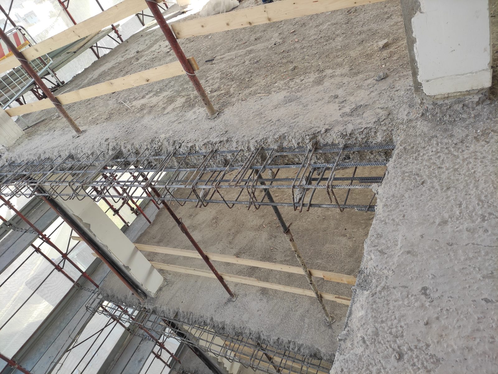 Riqualificazione Edificio Uffici e Residenze - Prato